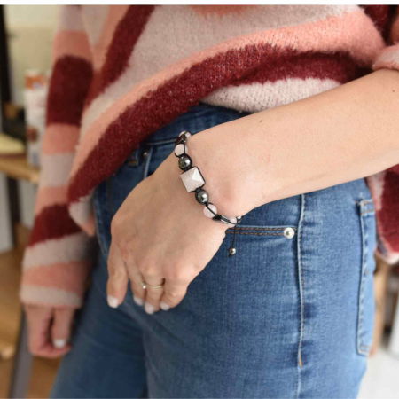 Bratara Ajustabila Impletita cu Margele din Cuart Roz si Hematit de 8mm si Forma de Piramida - Cadou Special [3]