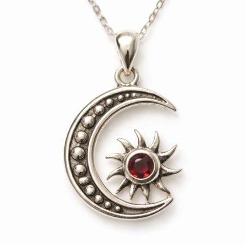 Colier Argint 925 cu Granat Soare si Luna – Energie si Echilibru Interior