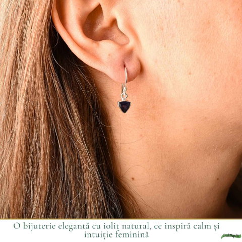 Cercei Argint 925 cu Iolit Fatetat Triunghi – Intuitie si Claritate Interioara [1]