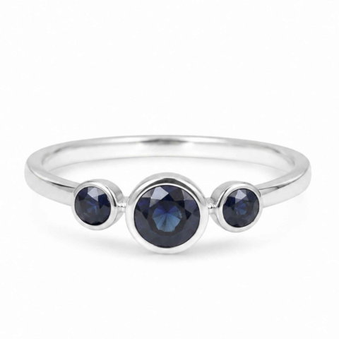 Bijuterii Semiprețioase - Inel Argint 925 cu Safir Fatetat Rotund – Claritate si Eleganta Feminina