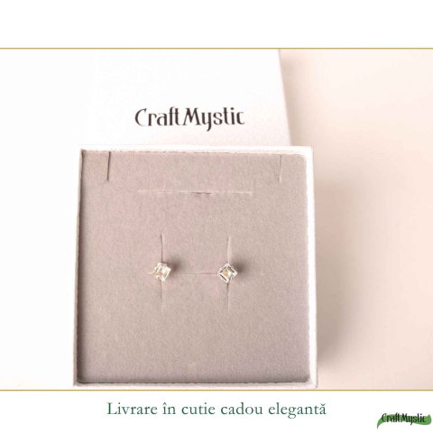 Cercei Argint 925 cu Topaz Alb Fatetat Patrat – Claritate si Eleganta Delicata [5]