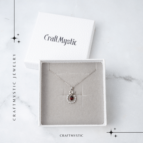 Colier Argint 925 cu Granat Natural si Zirconiu – Pandantiv Ghirlanda cu Fundita, Simbol al Energiei si Protectiei [6]