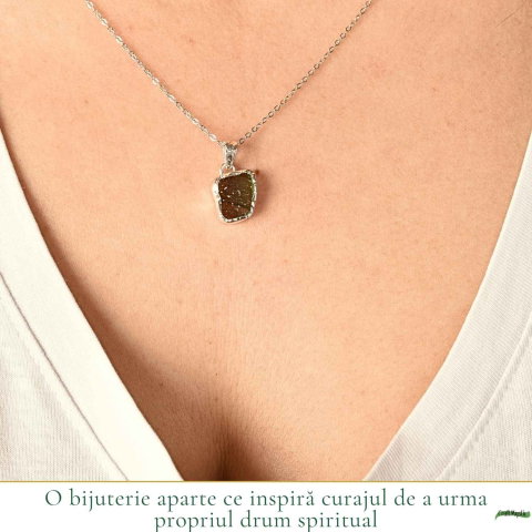 Colier Argint 925 cu Moldavit Brut Neuniform – Energie si Transformare [1]