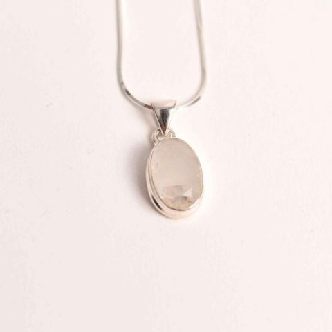 Colier Argint 925 cu Piatra Lunii Curcubeu Fatetat – Bijuterie pentru Echilibru Emoțional [4]