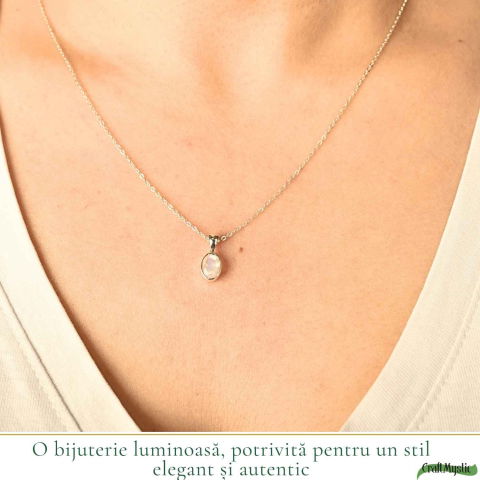 Colier Argint 925 cu Piatra Lunii Oval – Intuitie si Echilibru Interior [1]