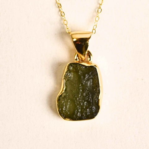 Colier argint 925 placat cu aur 18k cu moldavit natural 2,15 gr 15x10 mm – certificat gemologic [0]