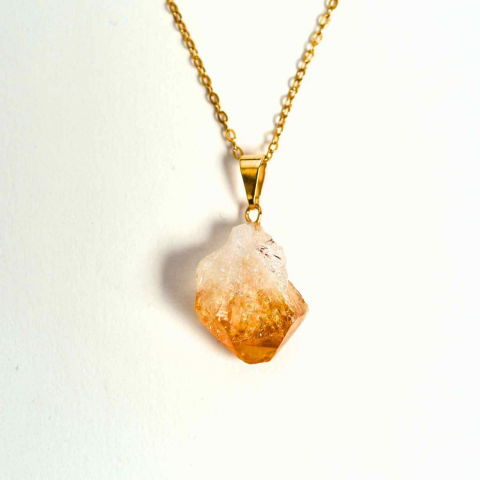 Creativitate si Inspiratie - Colier auriu cu pandantiv citrin brut  – Energie si Prosperitate