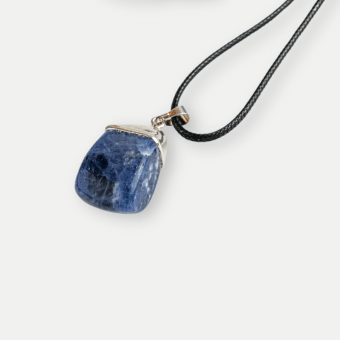 Protectie Emotionala si Focus – Pandantiv cu Sodalit [8]