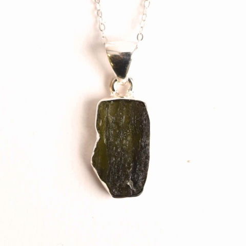 Varsator - Colier din argint 925 cu moldavit natural – Claritate, protectie si energie transformationala