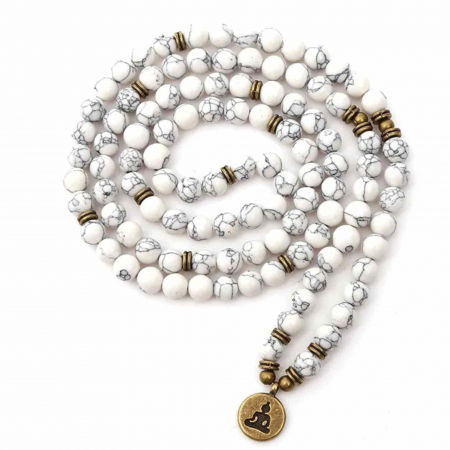Coliere - Colier-Bratara Mala din Turcoaz Alb cu 108 Margele - Eleganta si Spiritualitate intr-un Singur Accesoriu