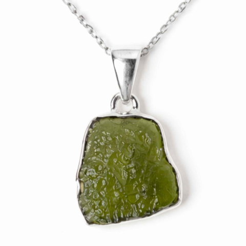 Bijuterii Semiprețioase - Colier argint 925 cu moldavit brut neuniform – transformare si claritate interioara