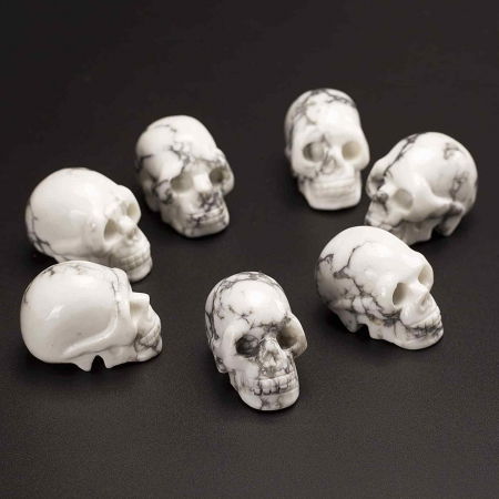 Craniu 5 cm sculptat manual din cristal de Turcoaz Alb piatra semipretioasa vindecatoare Figurina artistica pentru decor de Halloween, decoratiune pentru biroul de acasa [4]