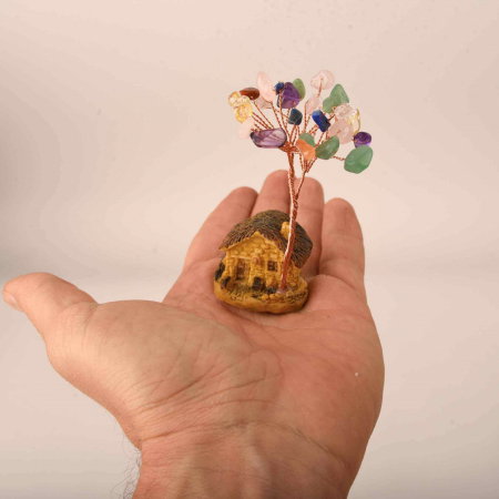 Figurina casuta cu ramuri din cristale naturale 7 chakra - Decoratiune interior sau exterior, pentru casa, birou, acvariu [5]