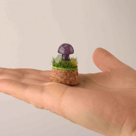 Figurina din piatra naturala semipretioasa in forma de ciuperca in mini terrarium 5 cm din sticla [3]