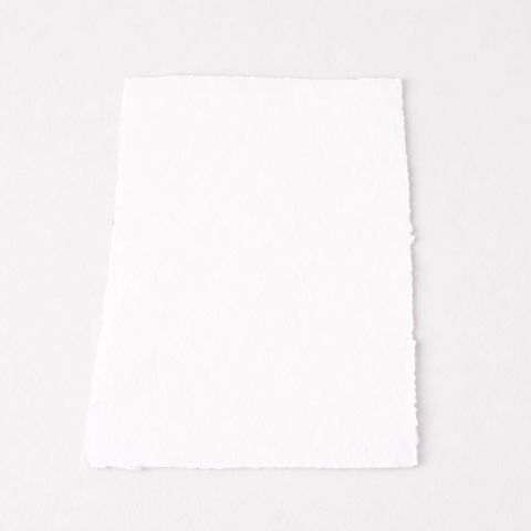 Jurnale din piele - Hartie alba vintage 22x29.5 cm – un spatiu pur pentru ganduri scrise cu intentie