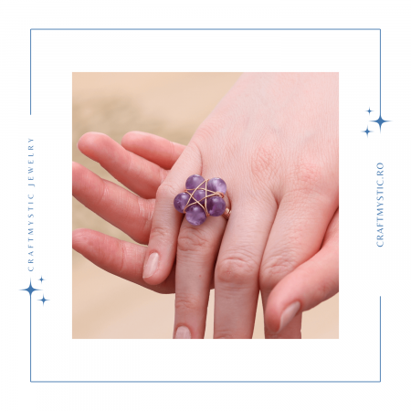 Inel Auriu cu Design Floral din Ametist [1]