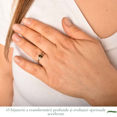 Inel Argint 925 cu Moldavit Fatetat Oval – Claritate si Transformare [1]