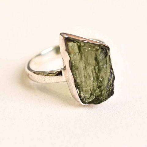 Bijuterii din Argint 925 cu pietre naturale - Inel argint 925 cu Moldavit natural brut – Bijuterie unica, piatra transformarii