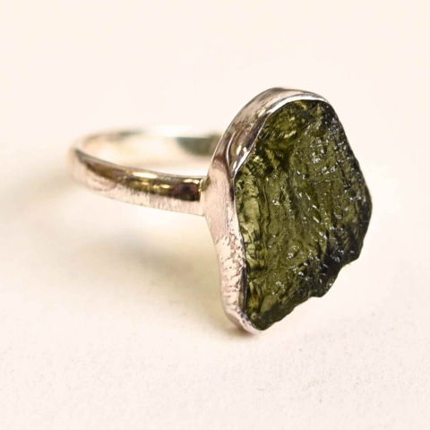 Cristale pe beneficii - Inel argint 925 cu Moldavit natural brut – Bijuterie rara, piatra transformarii