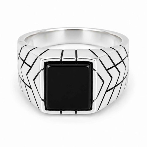 Cristale pentru zodii - Inel Barbatesc Argint 925 cu Onix Patrat – Protectie si Forta Interioara
