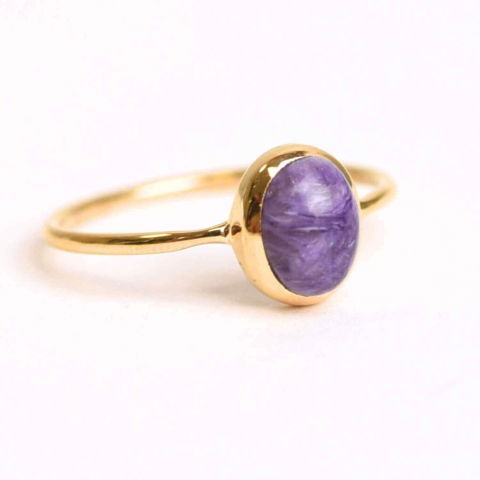 Charoite - Inel Argint 925 placat cu Aur 18K cu Charoite Oval – Transformare si Claritate Spirituala