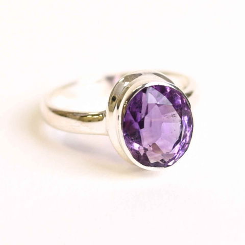 Cristale pentru zodii - Inel argint 925 cu Ametist Fatetat – Claritate si Echilibru Interior