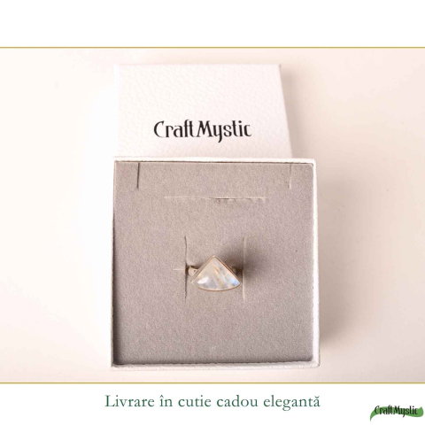 Inel Argint 925 cu Piatra Lunii Triunghi – Intuite si Feminitate Delicata [5]