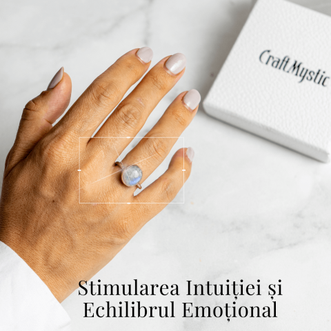 Inel Reglabil Argintiu cu Piatra Lunii Curcubeu – Intuitie si Liniste [1]