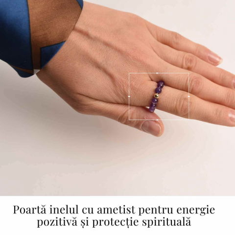 Inel elastic cu biluta aurie si margele 4 mm din pietre naturale [1]