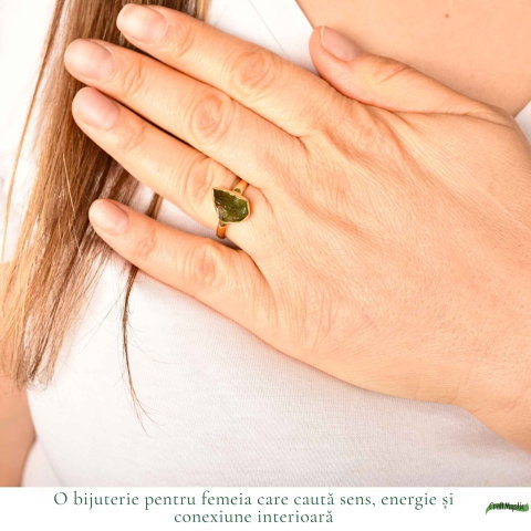 Inel Elegant cu Moldavit Brut – Argint 925 Placat cu Aur 18K, M8/56 - Transformare si Protectie [1]