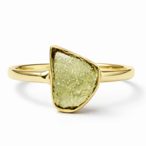 Echilibrare Energetica - Inel moldavit brut neuniform placat cu aur de 18K , M6/51 – claritate si transformare interioara