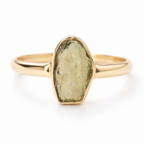 Echilibrare Energetica - Inel argint 925 placat cu aur de 18k si moldavit natural brut, M7/54 – transformare profunda si energie autentica