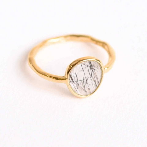 Cristale pentru zodii - Inel cu Cuart Turmalinat Fatetat din Argint 925 placat cu Aur de 18K – Protectie Energetica si Claritate Interioara