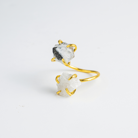 Pesti - Inelul Intuitiei – Inel Auriu Reglabil cu Piatra Lunii