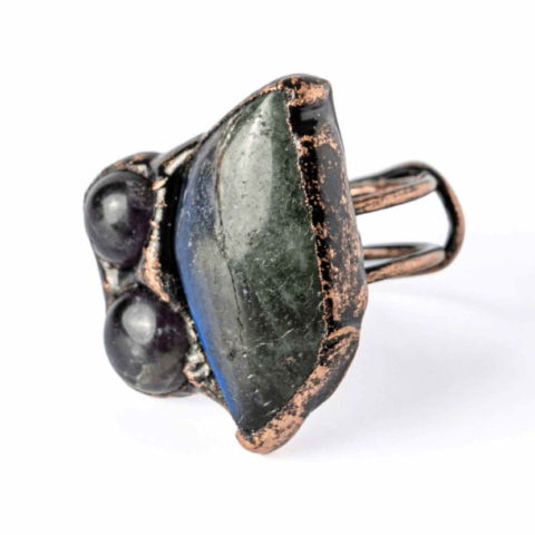 Taur - Inel Reglabil din Labradorit si Ametist Natural – Simbol al Intuitiei si Echilibrului Spiritual