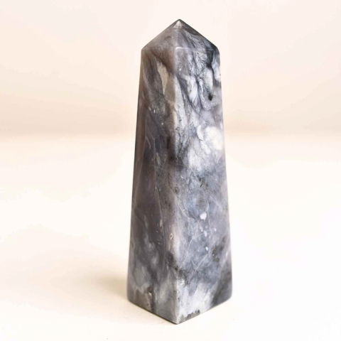 Incredere si Curaj - Turn din Calcedonie Mov – Claritate in ganduri, liniste in suflet