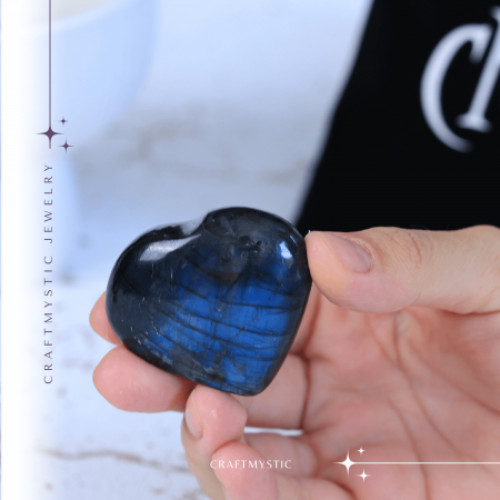 Inimioara 50-55 mm din piatra naturala Labradorit - Protectie si Creativitate [2]