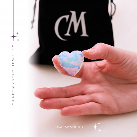 Inima din Cristal de Opalita Sculptata Manual - Piatra Semipretioasa pentru Bijuterii si Impachetare cu Sarma [2]