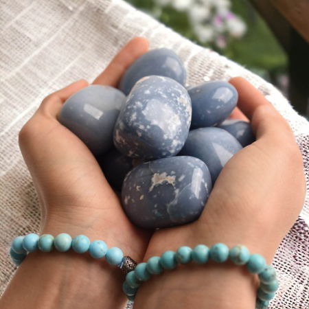 Piatra rulata din Angelit natural - Conexiune Spirituală și Liniște [4]