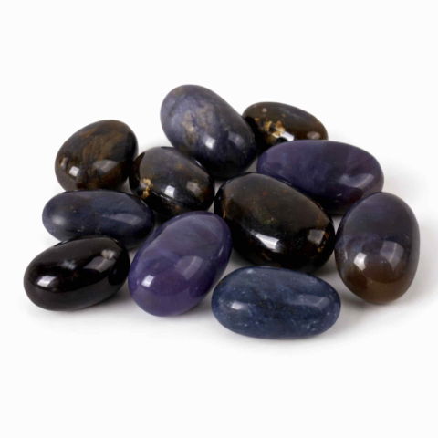 Creativitate si Inspiratie - Calcedonie mov din Indonezia – pietre rulate pentru liniste interioara si comunicare blanda