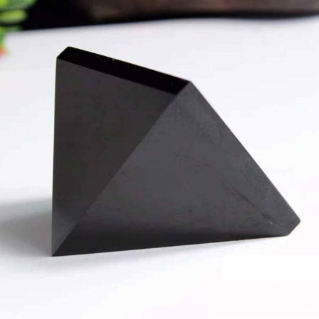 Generator de energie unic din cristal natural de Obsidian Negru in forma de piramida 8 cm [6]