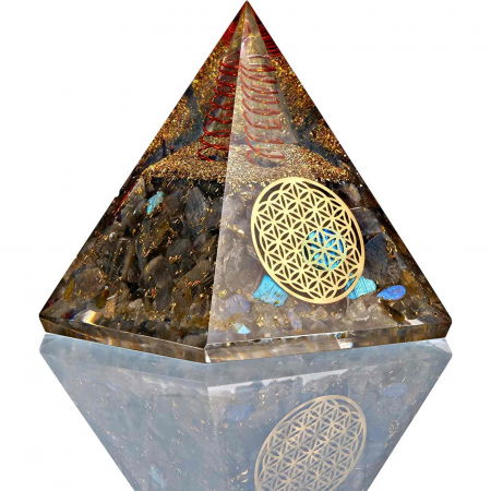 Piramida Orgonica cu cristale Labradorit si simbolul floarea vietii 8 cm – pentru dezvoltare spirituala si emotionala