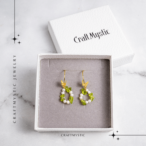 Transformare si Lumina – Cercei cu Peridot, Perle si Fluture [6]