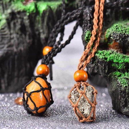 Set doua sfori reglabile, una neagra si una maro, ideale pentru realizarea colierelor cu pietre naturale sau bijuterii de artizanat [6]