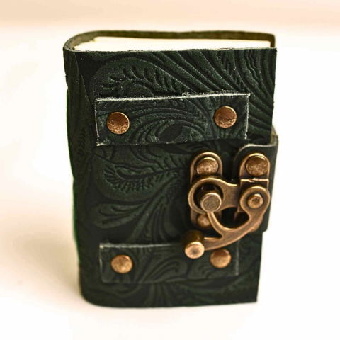 Jurnale din piele - Mini Jurnal vintage din piele cu incuietoarea de epoca  – Intimitate si stil retro