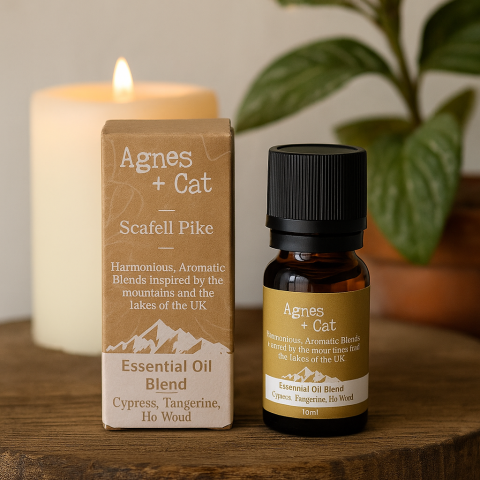 Ulei Esential – Scafell Pike – amestec Chiparos, Mandarina si Ho Wood – Agnes Cat (10 ml) [1]