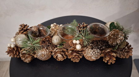 Craciun - Suport Lumanari Craciun CreativDeco - Decor cu Conuri de Brad Aurii