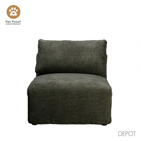 Fotolii in Stil Scandinav - Fotoliu Box verde oliv – vedere frontală cu perne decorative și ambient natural