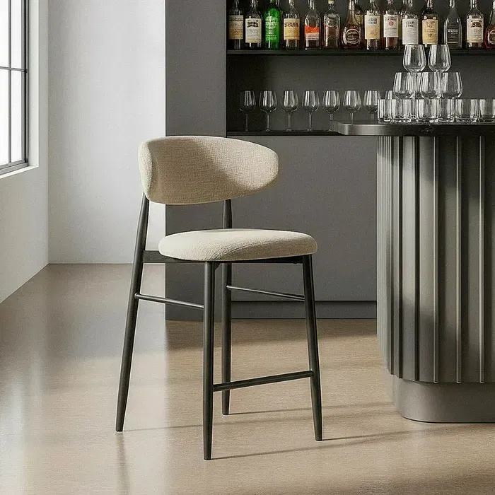 Set 2 scaune bar gri tapițate 65 cm – picioare metalice negre, design modern Ixia