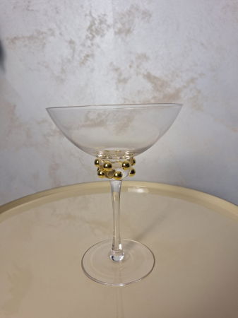 MEGA PROMOTII - Pahare cocktail din sticlă cu accente aurii pentru un decor sofisticat